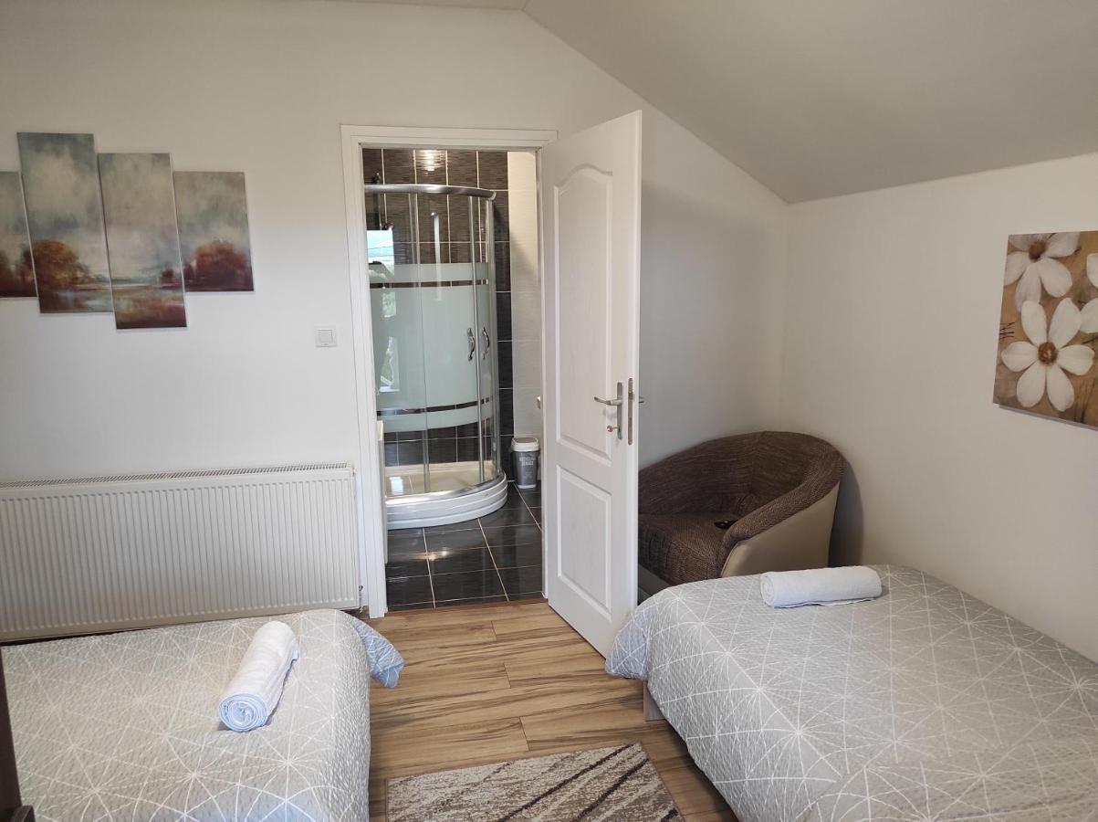 Apartman Majetic Otočac Eksteriør billede